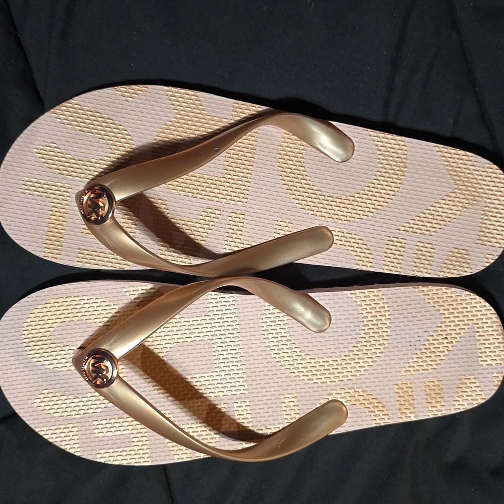 Michael Kors Metallic Rose Gold Flip-Flop Sandals
